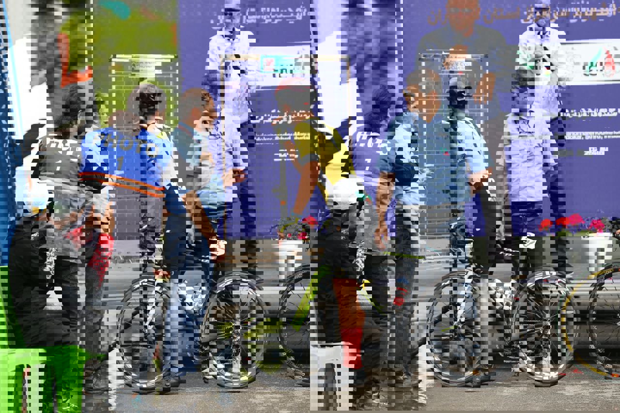 2023448