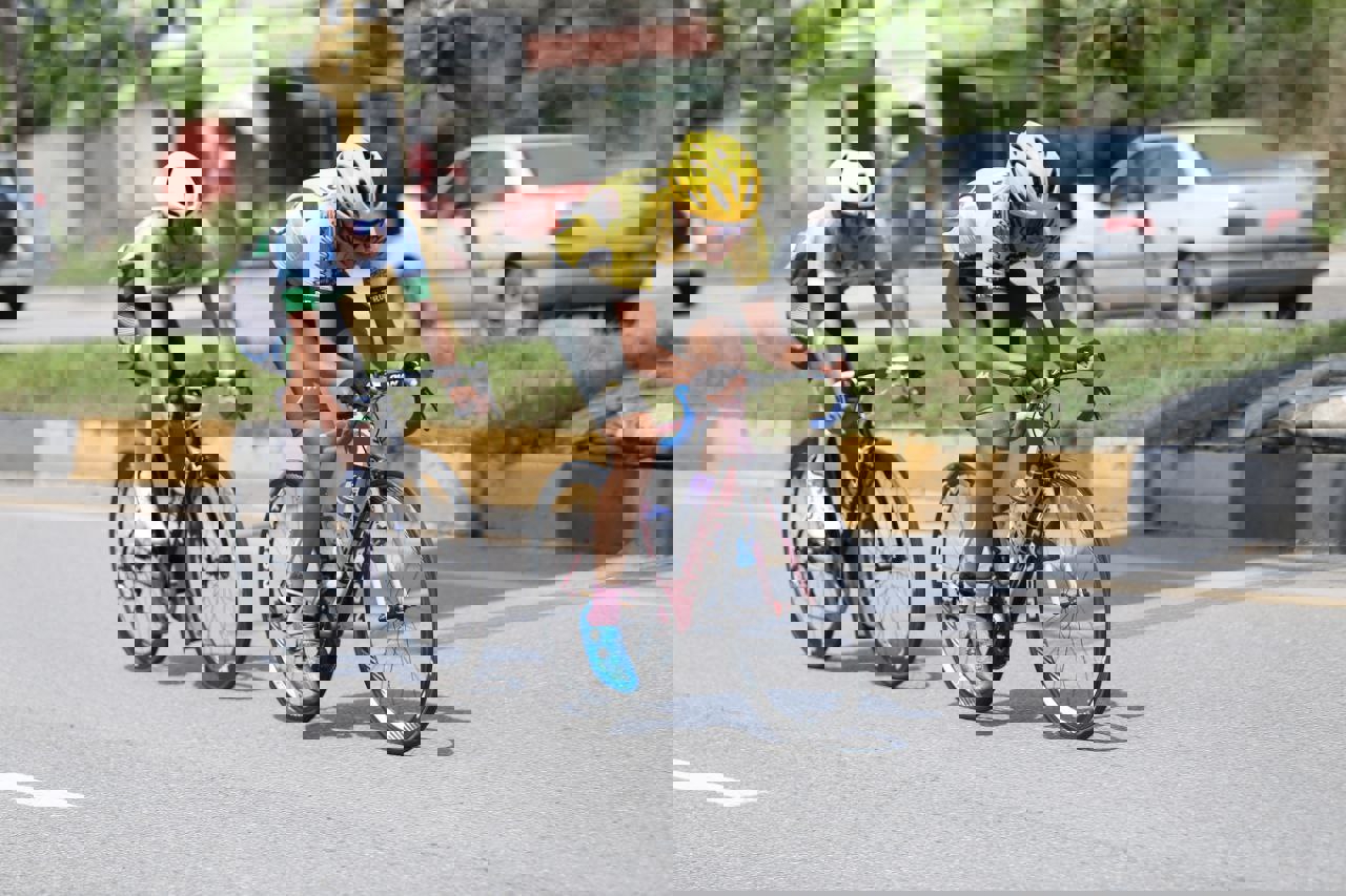 2023445