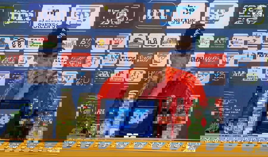 2023378