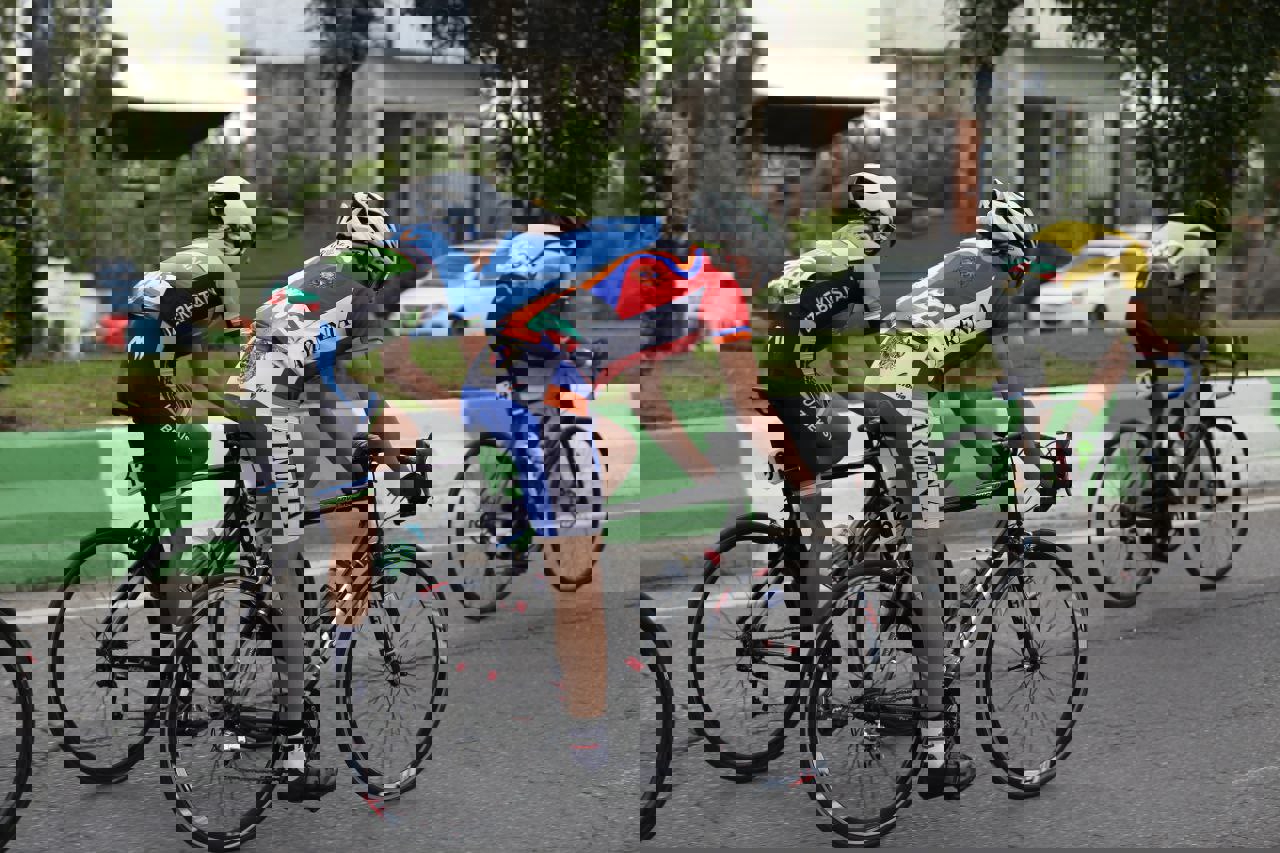 2023446