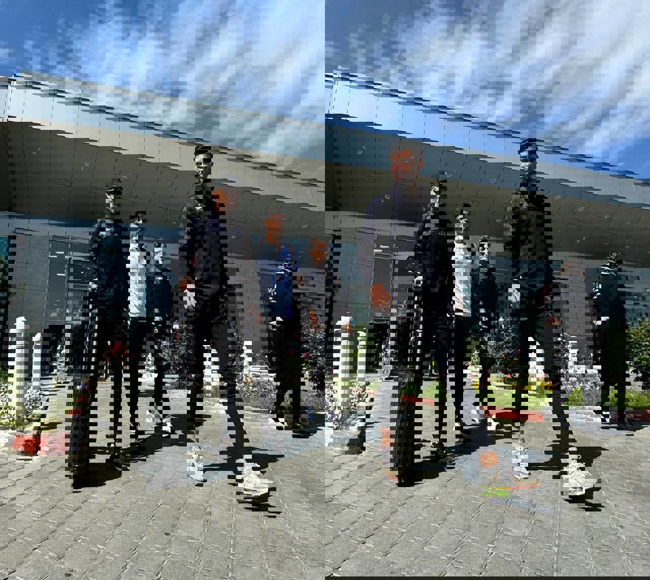2023552