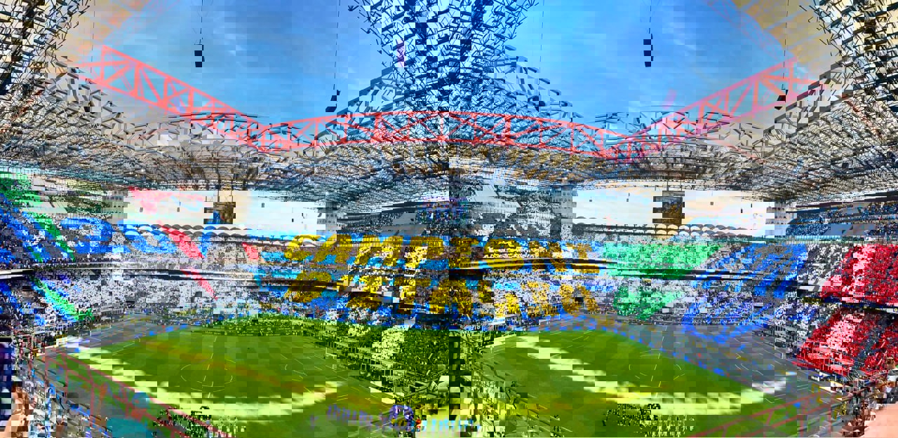 2023718