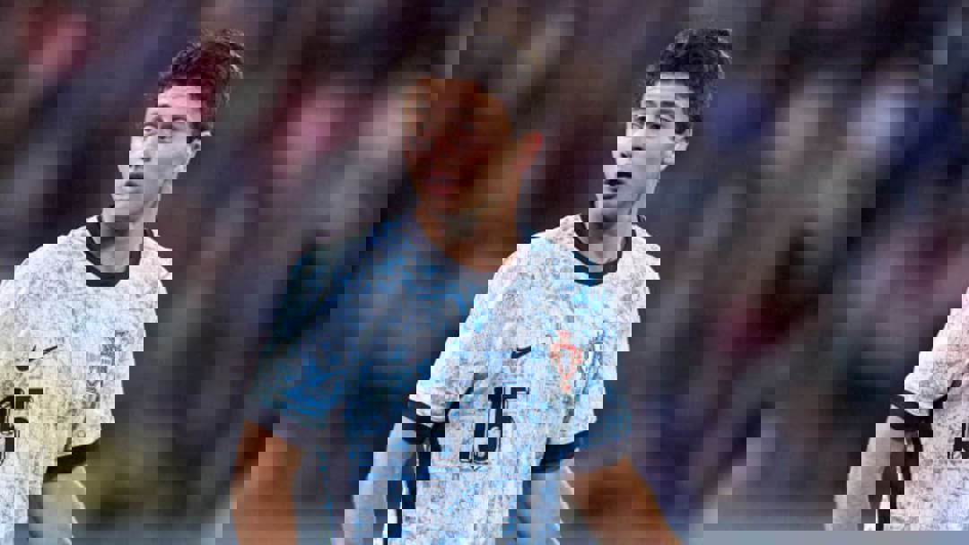 2024329