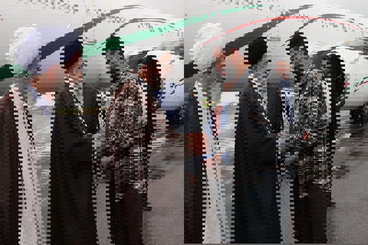 2023957