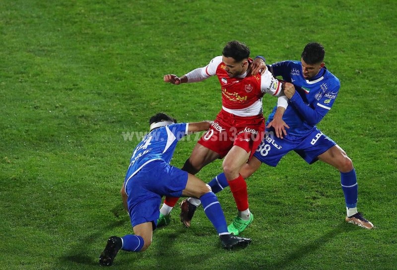 فوری: صدور مجوز حرفهای پرسپولیس و استقلال!