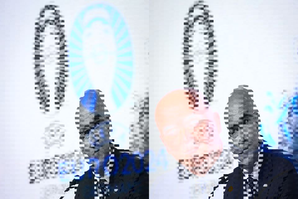 2024692