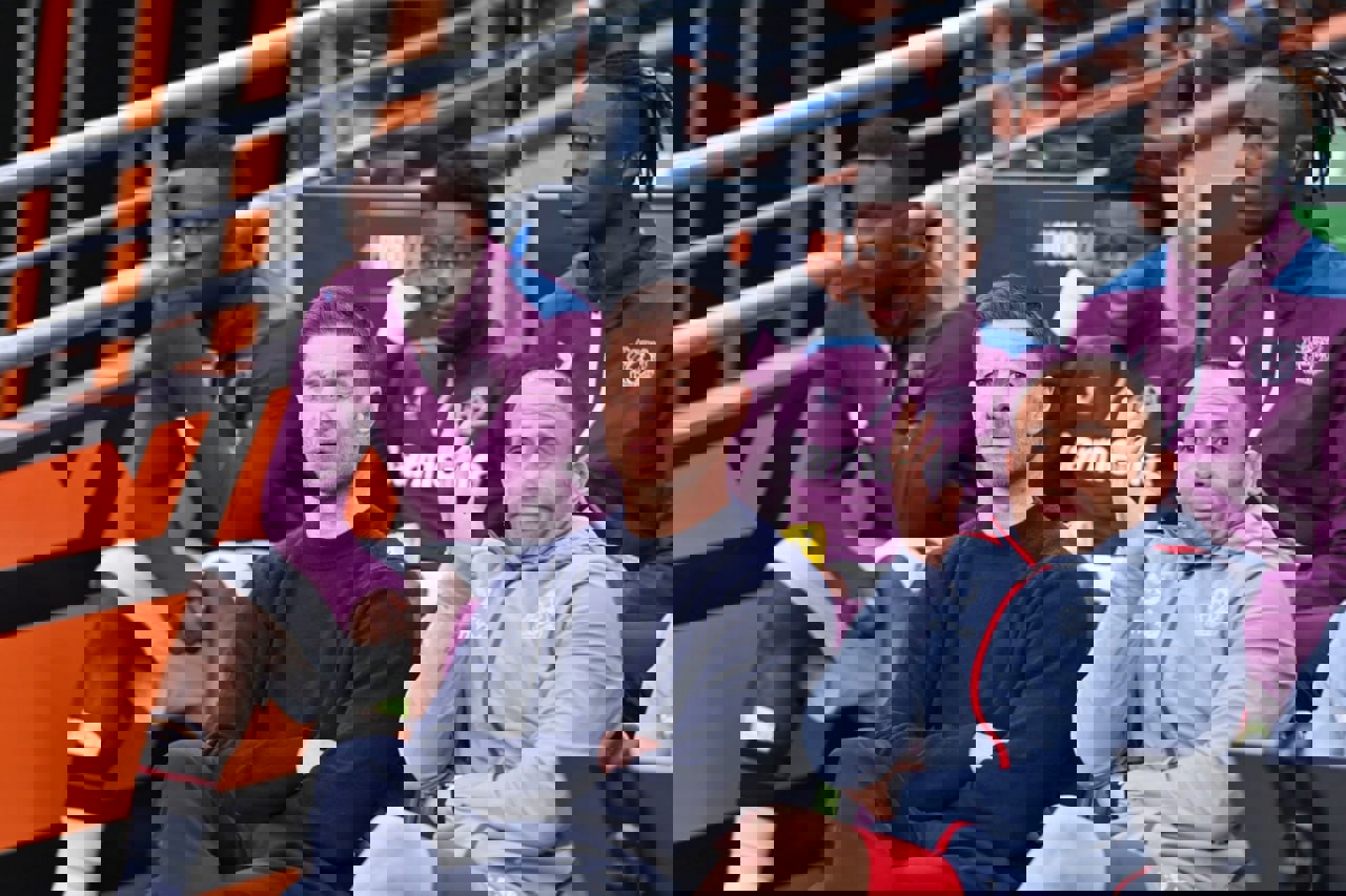 2025136