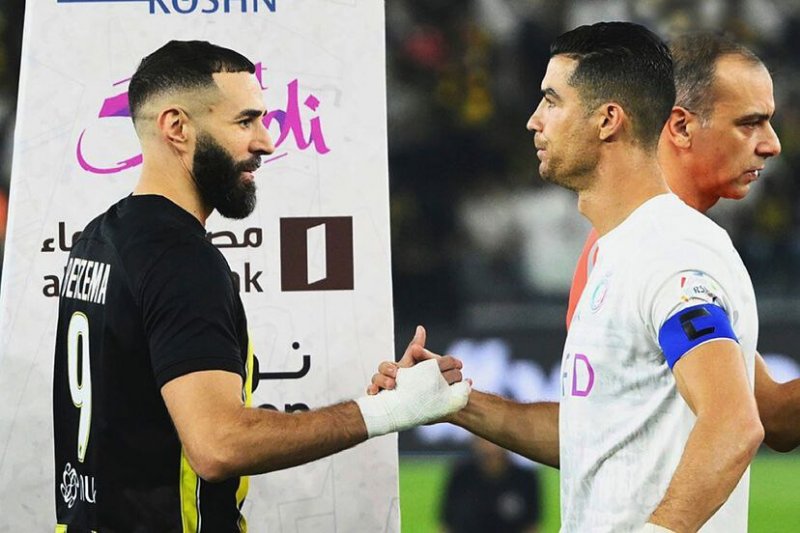 چرا بنزما مثل رونالدو در عربستان 50 گل نمیزند