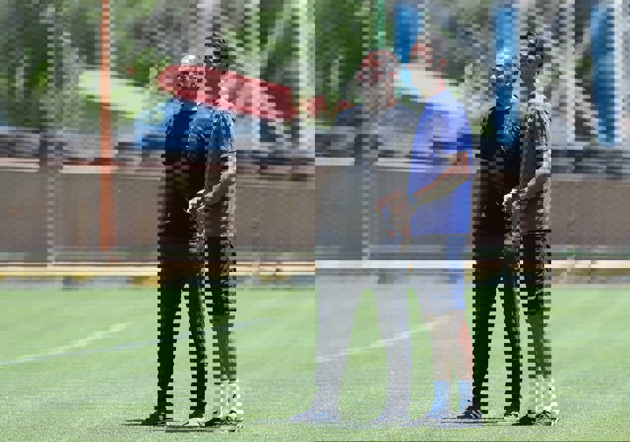 2024945