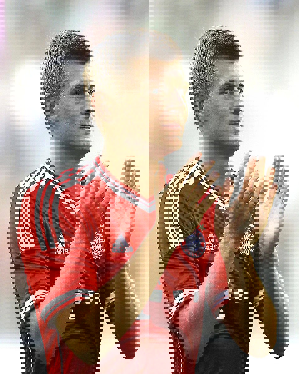 2025032