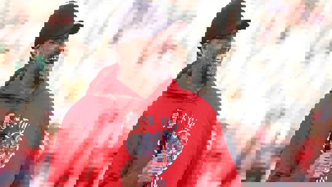 2025098
