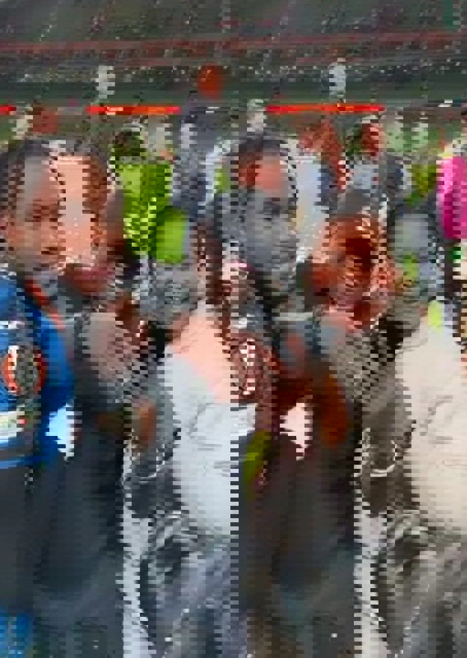 2025304