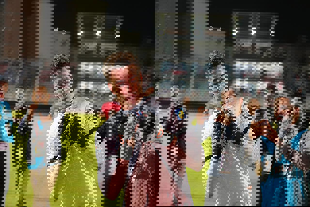 2025974