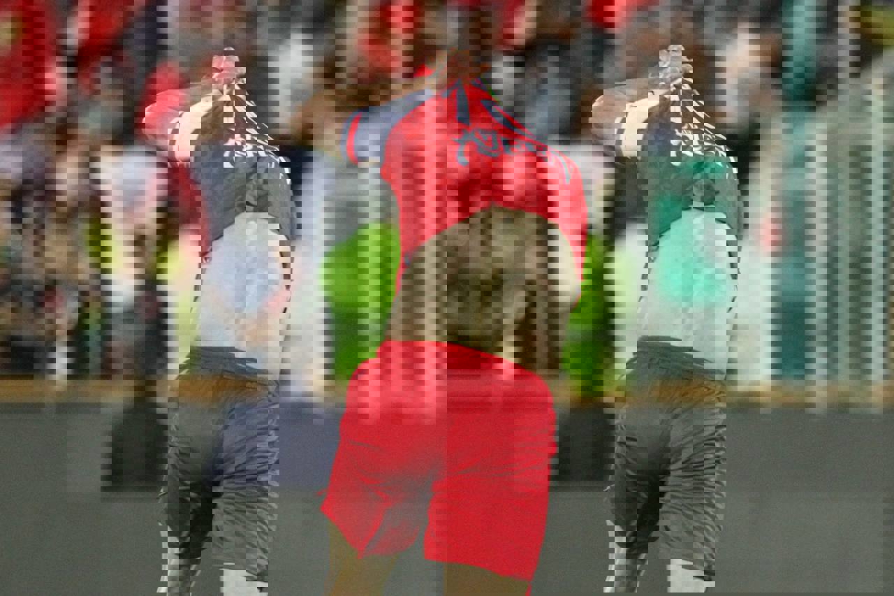 2025986