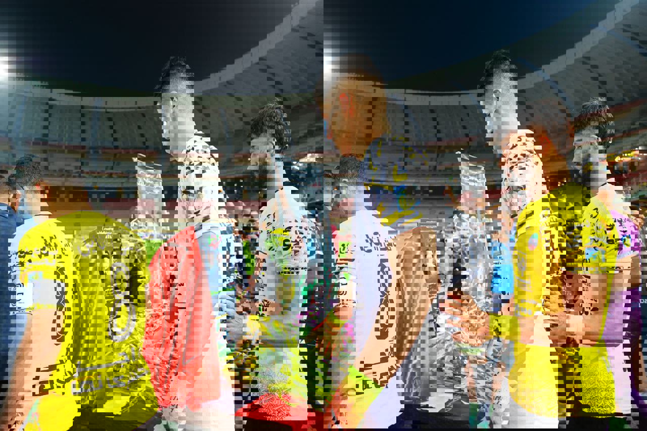 2025832