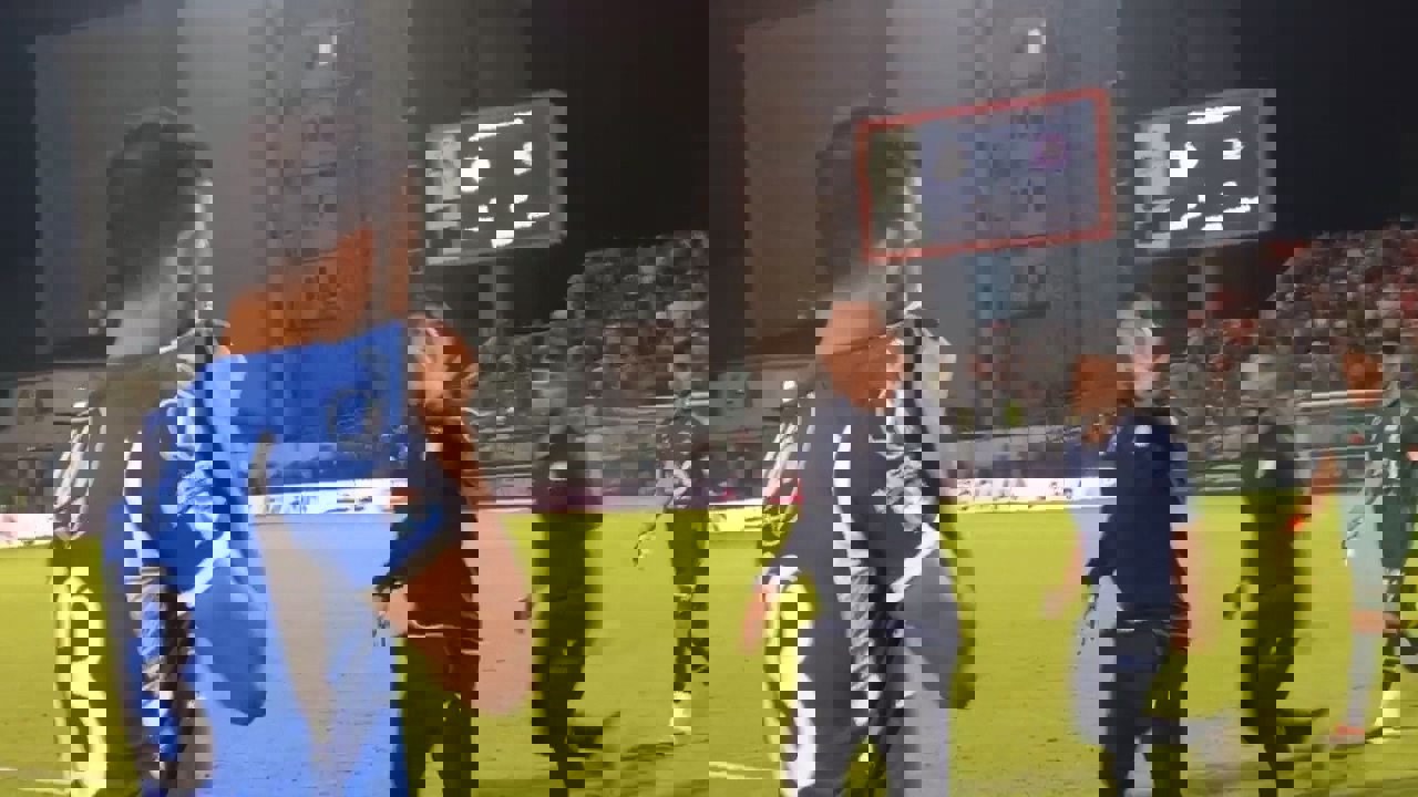 2025989