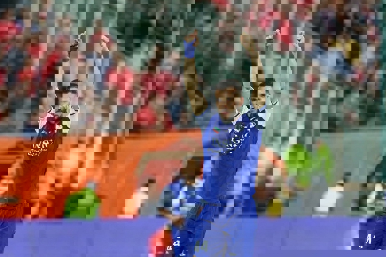 2026093