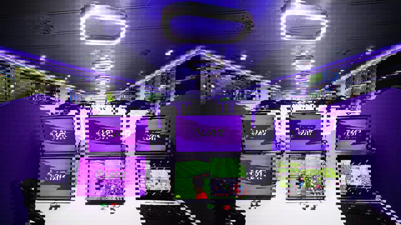 2026884