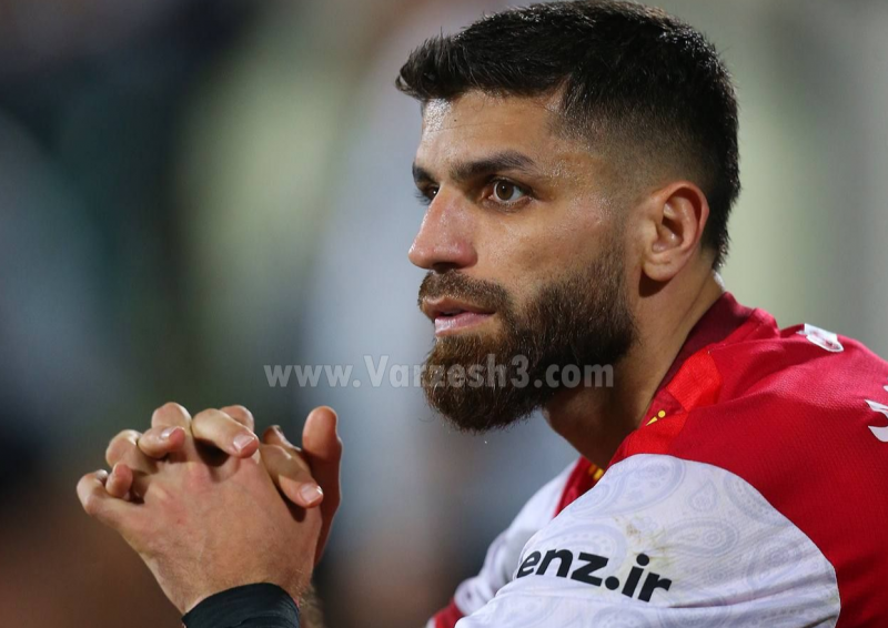 سرلک: پرسپولیس هم صعود می‌کند و هم موفق می‌شود