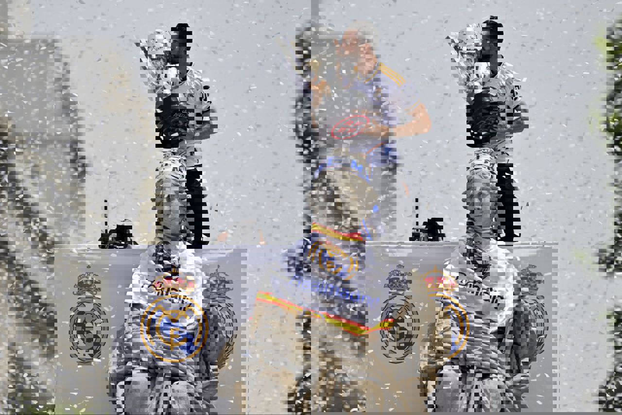 2027051