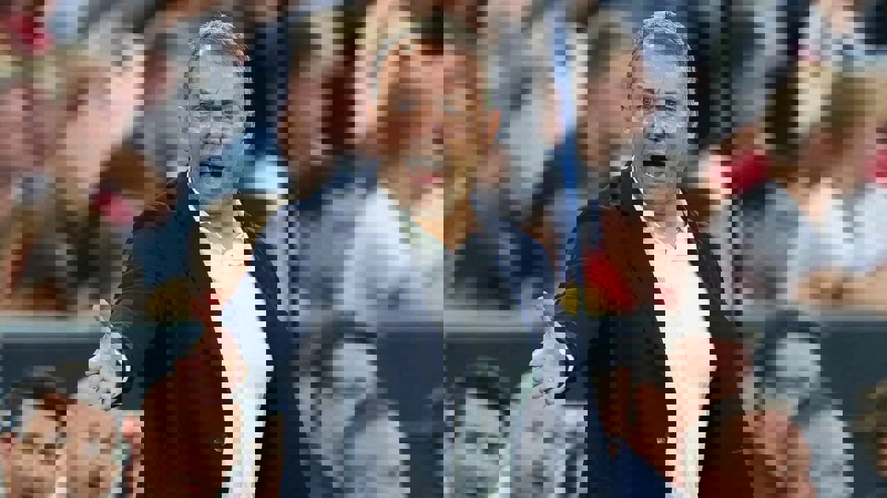 2027173
