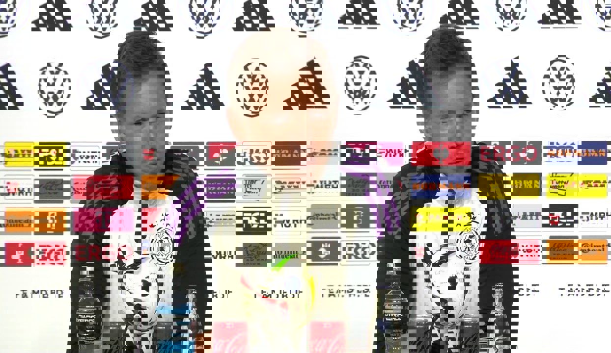 2027158