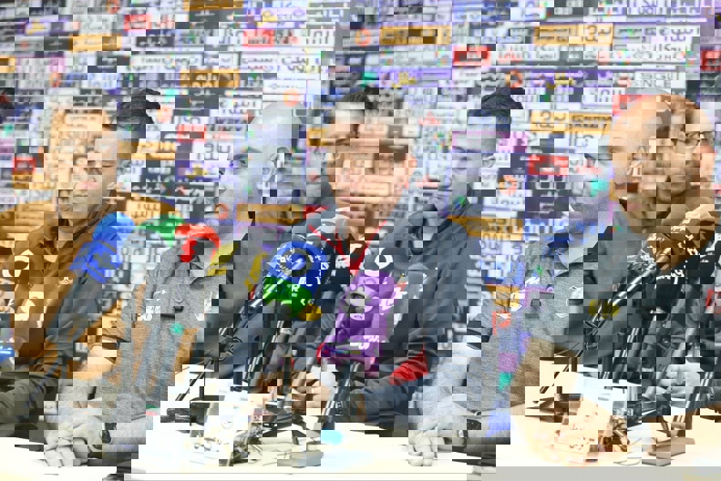 2027201