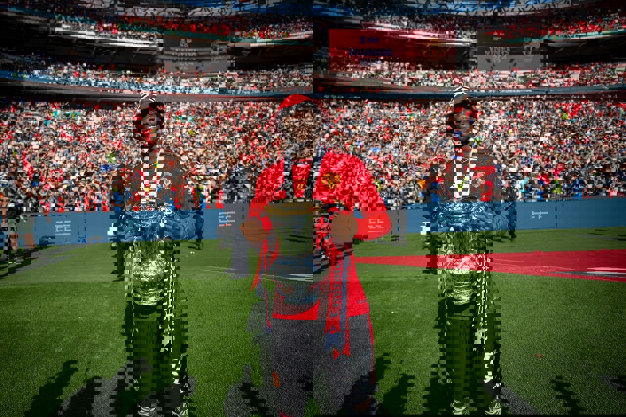 2027702