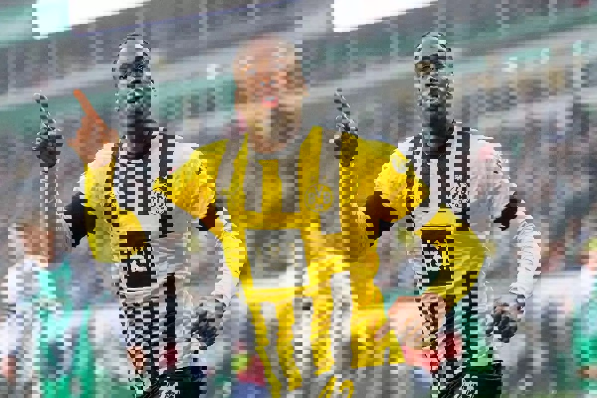 2027699