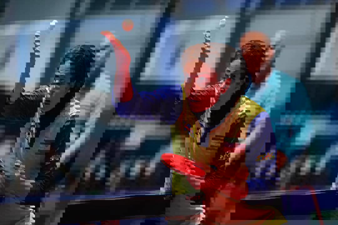 2027370