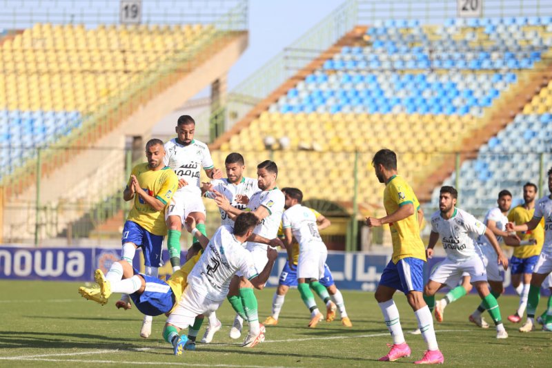 آخرین تلاش‌ها برای بقا؛ بیم و امید در فولادشهر!/ گزارش زنده: ذوب‌آهن 0 - 0 نفت آبادان