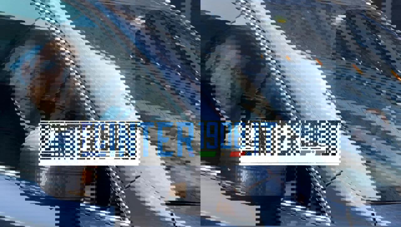 2027568