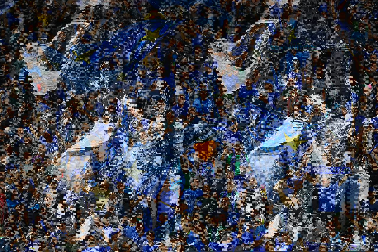 2027575