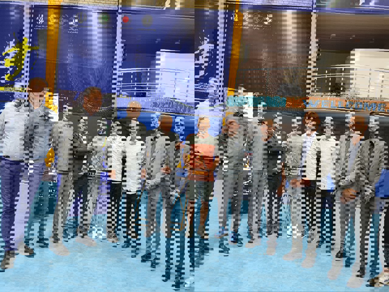 2028105