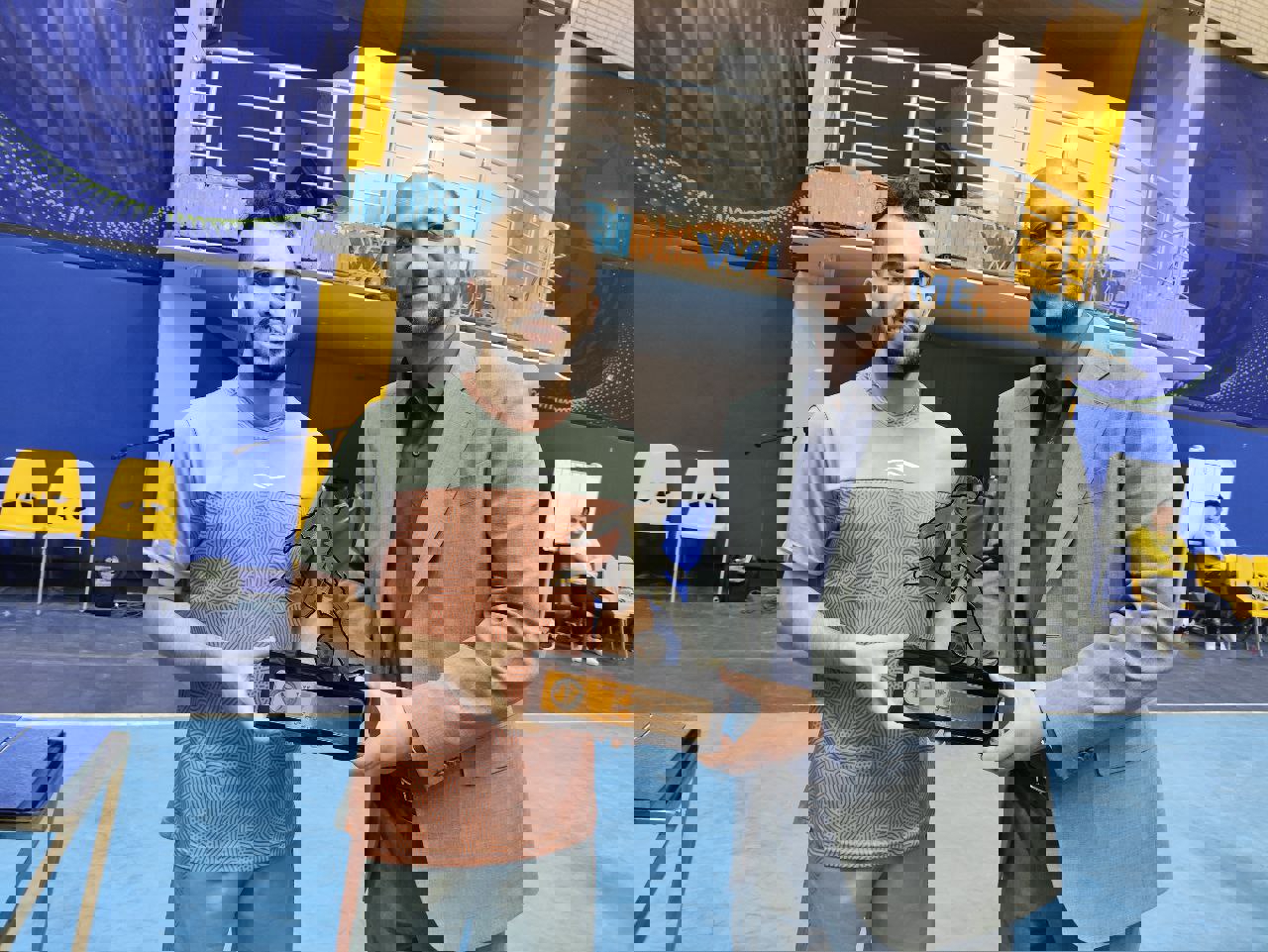 2028103