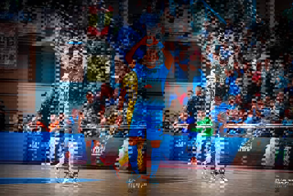 2027953