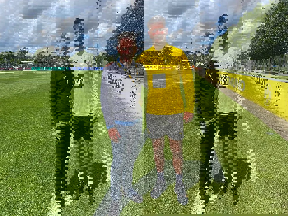 2027971