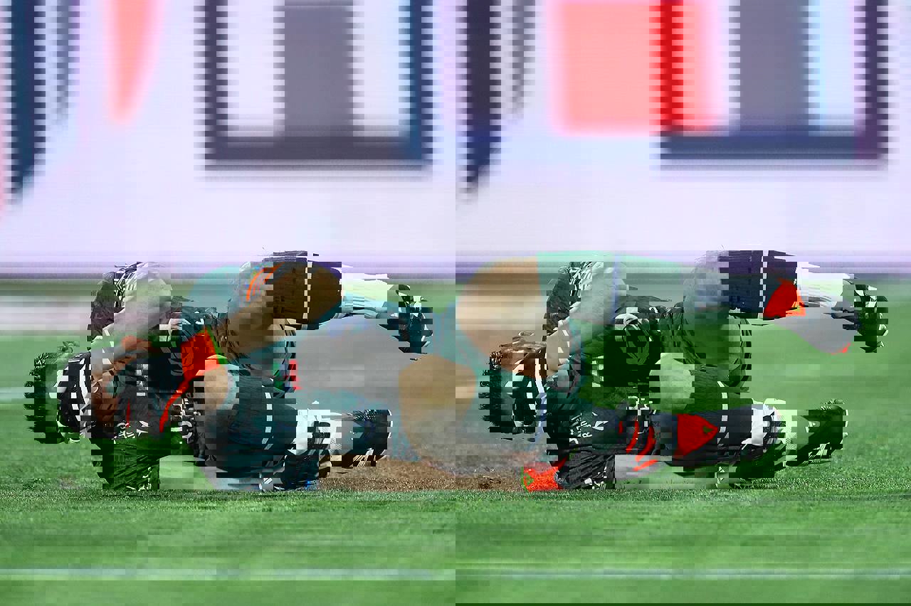 2028082
