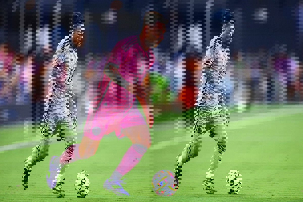 2028153
