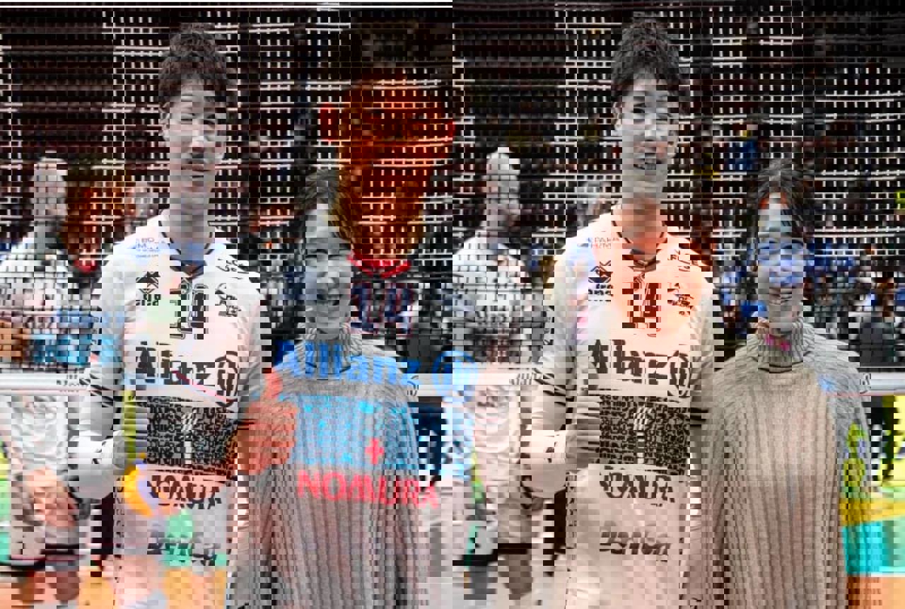 2028293