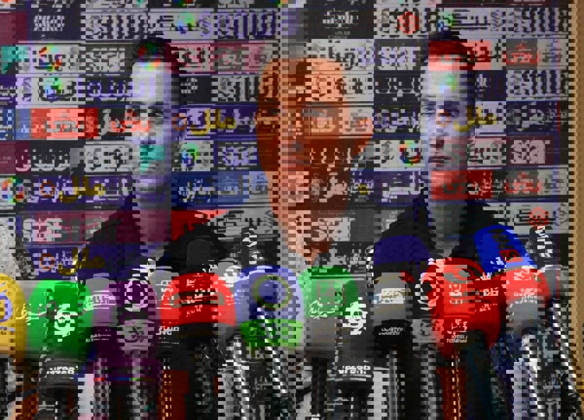 2028437