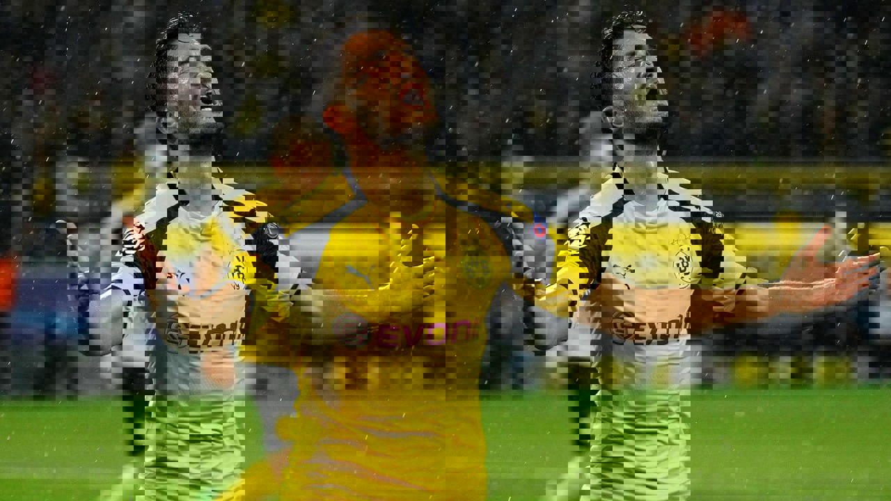 2028818
