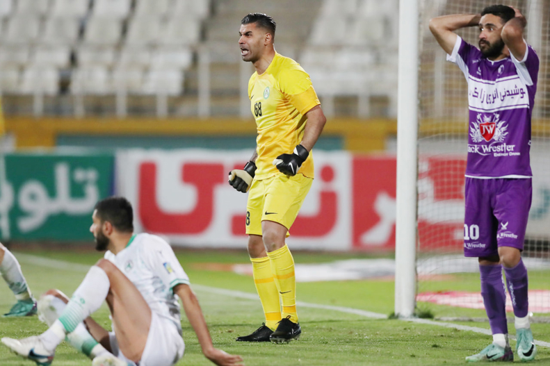 جدال فروزان- اخباری، مهم‌تر از بازی دو تیم!