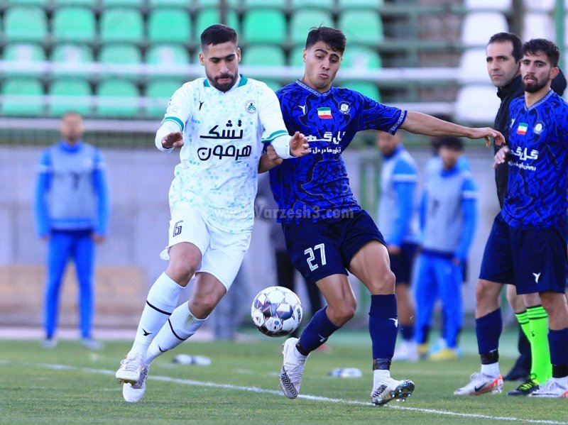 گزارش زنده: گل گهر 0-0 ذوب آهن