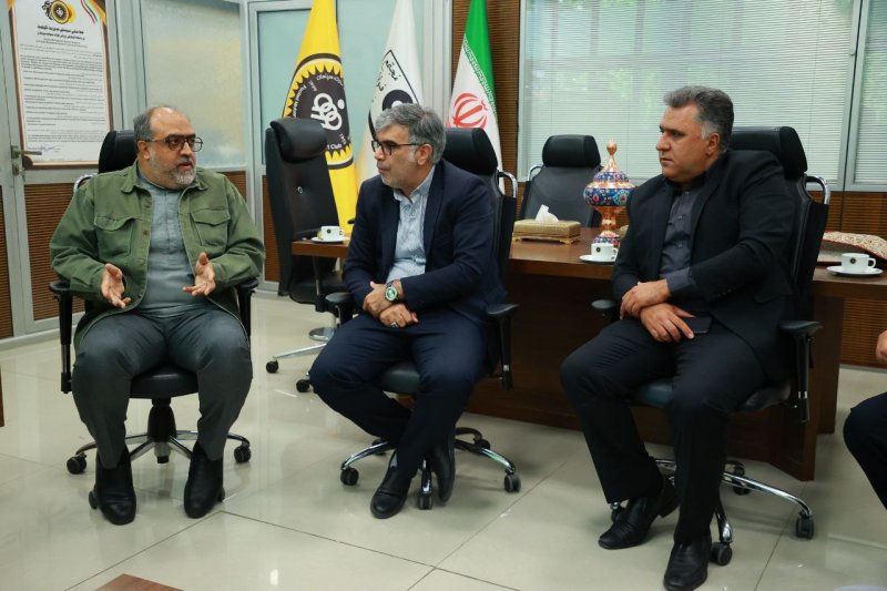 آغاز دیدارهای مهم سرمربی سپاهان با پایان قهرمانی (عکس)
