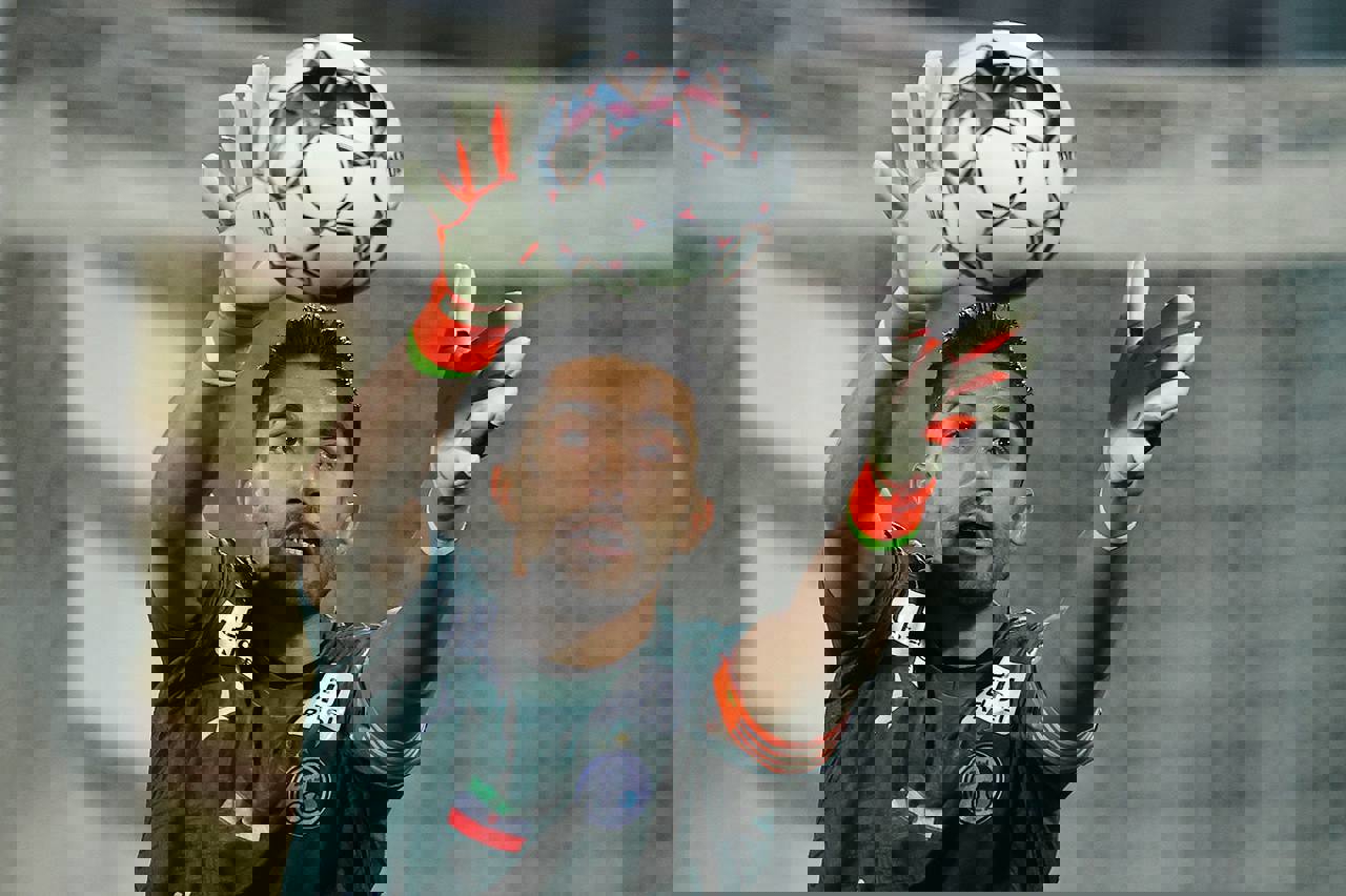 2029858