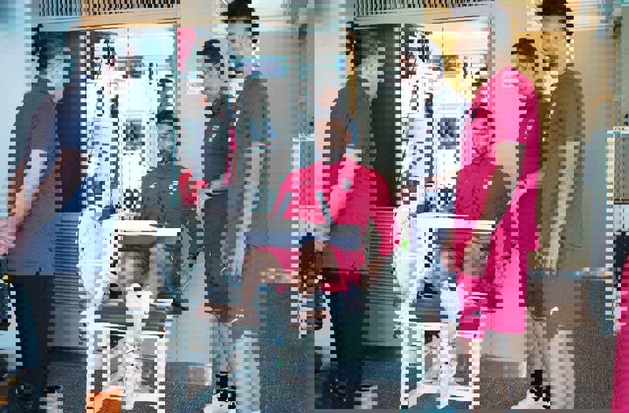 2030368