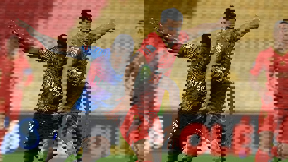 2030323