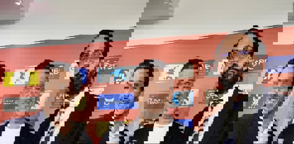 2030635