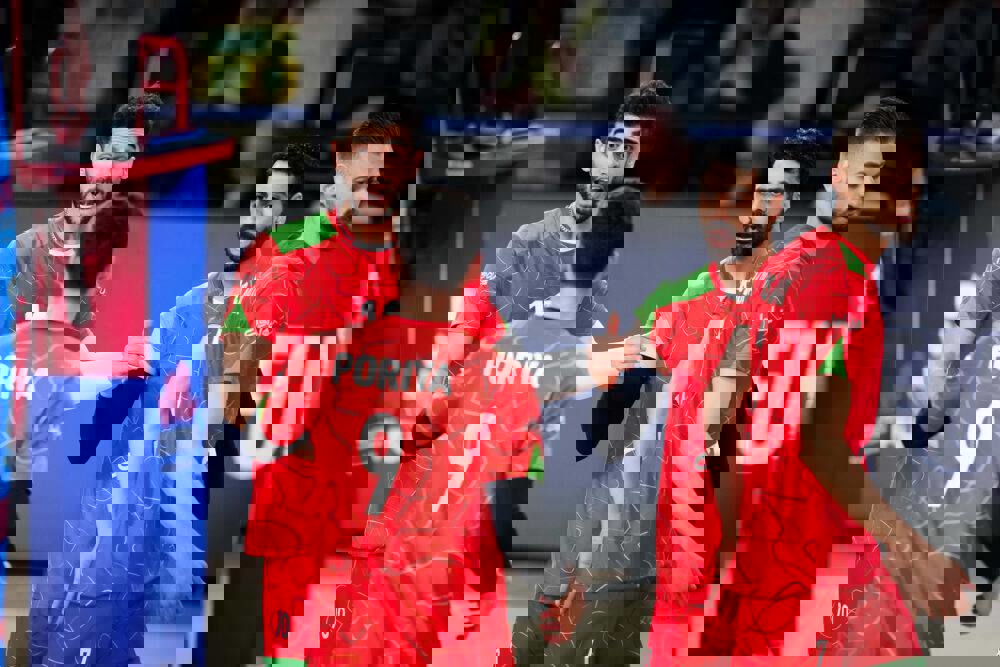 2030816